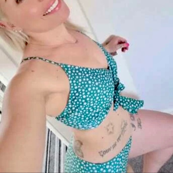 💚Green Floral Wrap High Waist Bikini Set 💚 - Picture 8 of 16